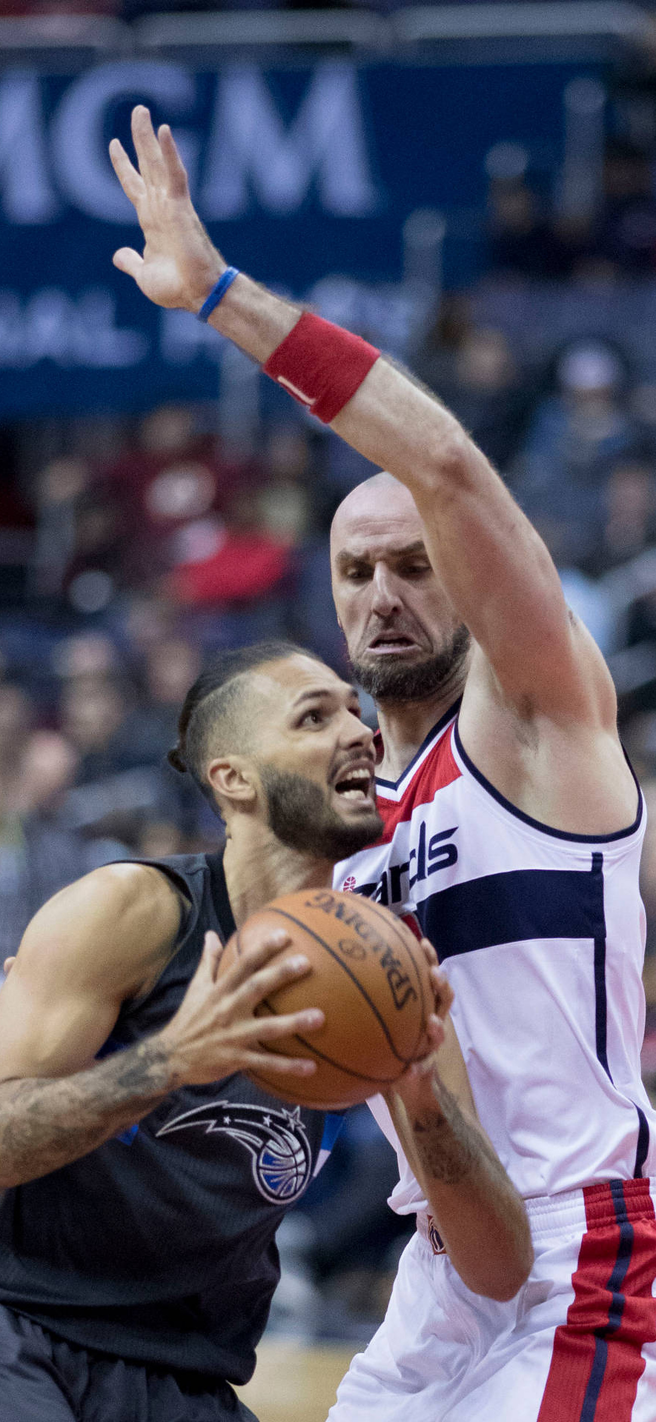 Evan Fournier vs Marcin Gortat