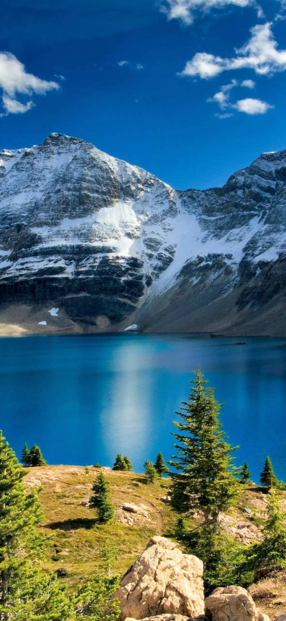 Majestic Snowy Mountain Lake Ultra HD iPhone 17 Nature Wallpaper