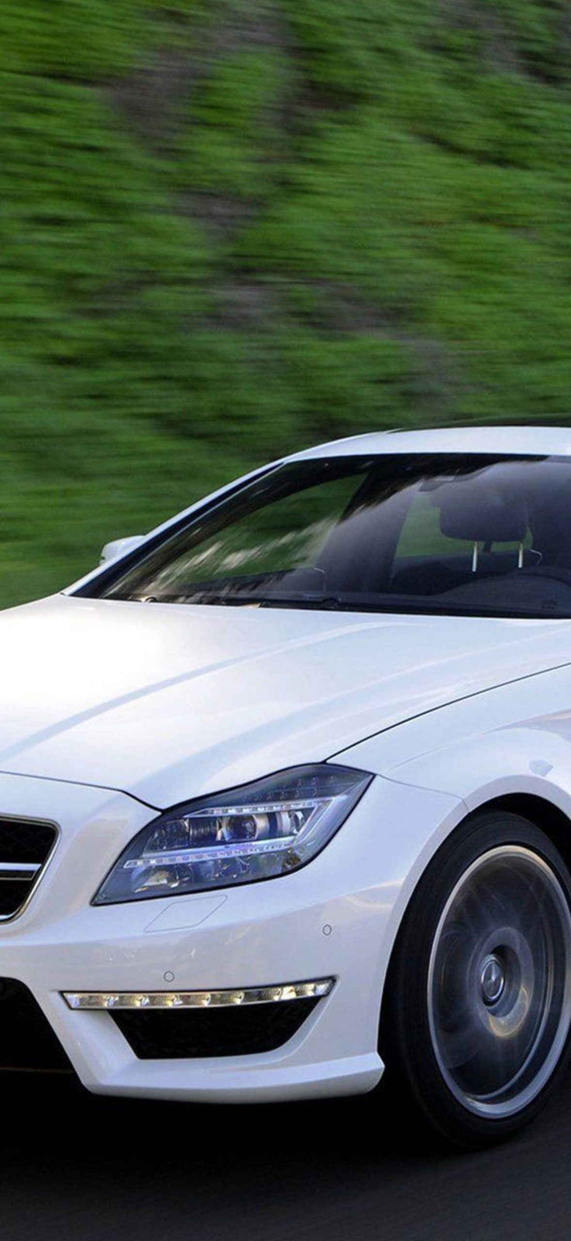 White Mercedes-Benz AMG CLS63