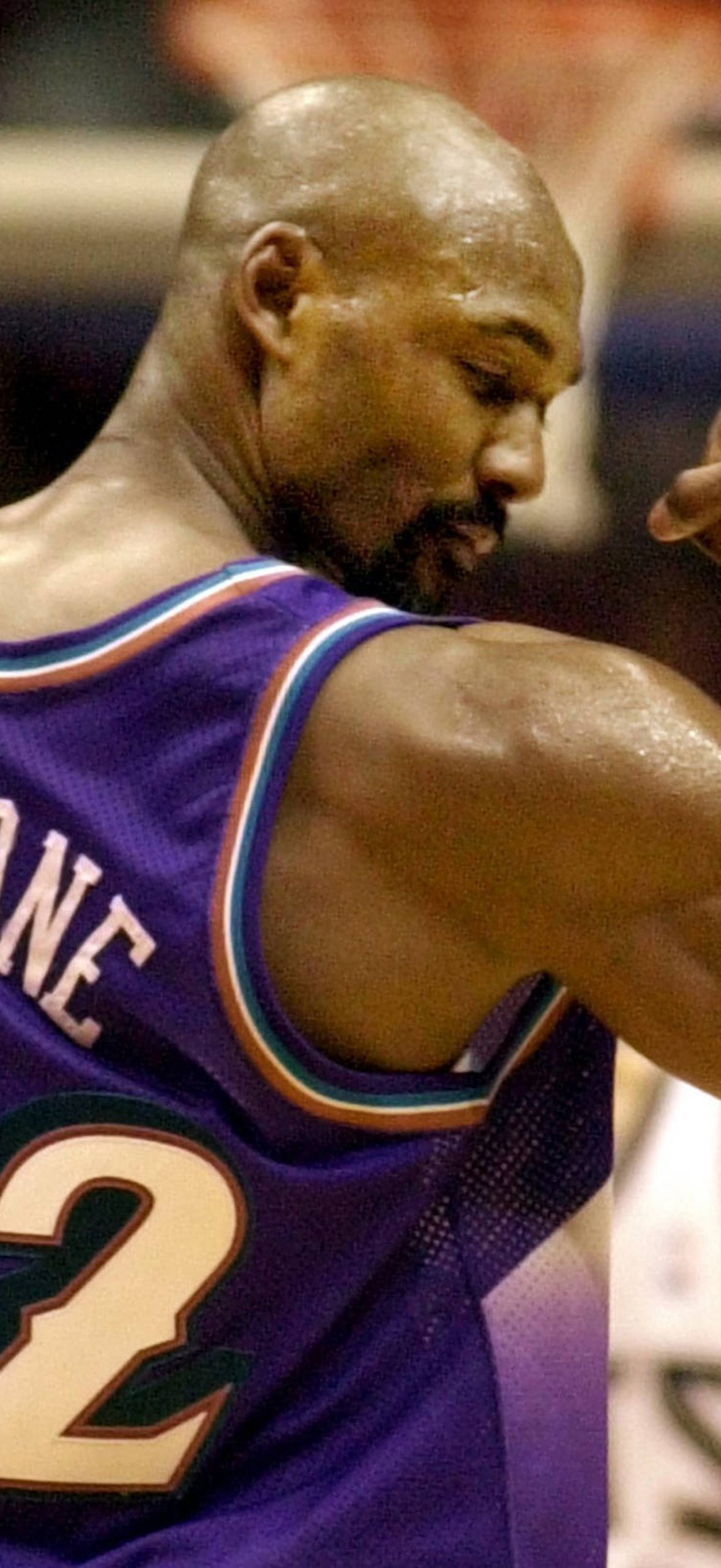 Former Utah Jazz Great Karl Malone 9w1bn1frgt7br3kx