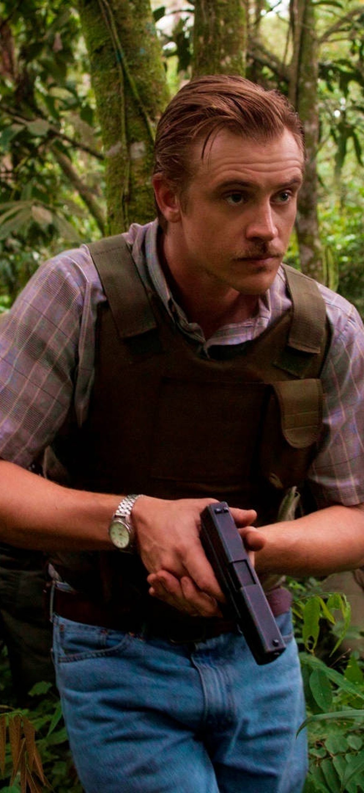 Narcos Characters Steve and Javier H10gatkenunf652t