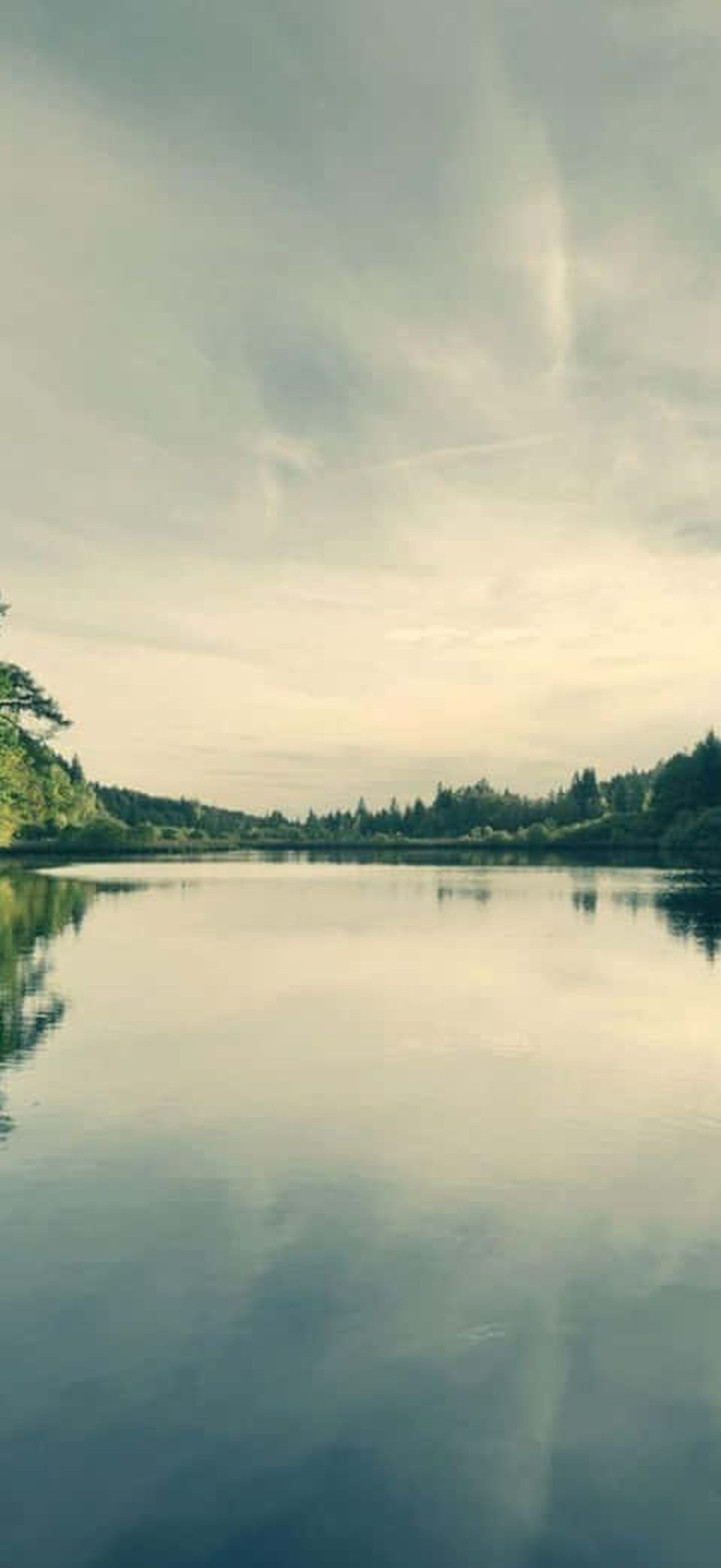 Tranquil Lake Sunset 50l3x4eafmrvsegp