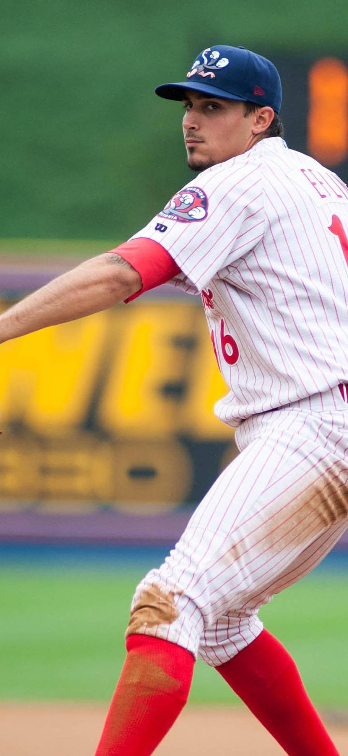 Zach Eflin Getting Ready to Pitch Cwj5of4mmbcvochm